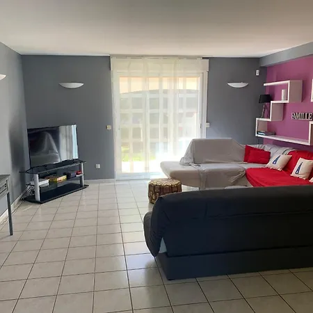 Villa Climatisee Avec Piscine Privee, 3 Ch, Jardin, Parking Et Wifi A - Fr-1-776-113 *